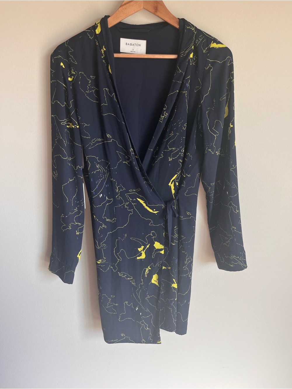 Aritzia Babaton NEW Women's Macon Wrap Dress Indigo Blue and Lime Size Small (S)